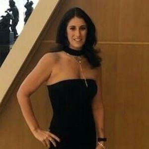 Meet your Posher, Corrie